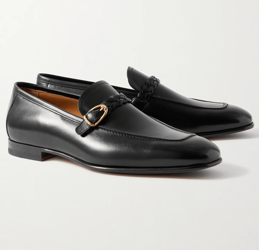 Mocassini in pelle nera slip-on 1500F3R00F100 con fascia intrecciata e design elegante.