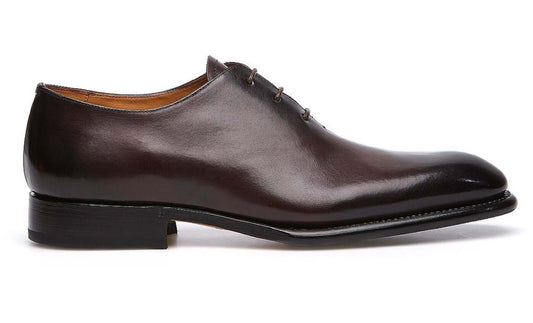 Stringate eleganti in pelle di vitello FBI-STR.001N, scarpe classiche nere in pelle lucida con allacciatura.