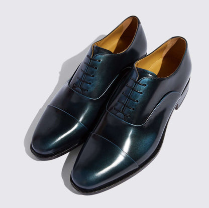 stringate verdi made in Italy, scarpe oxford lucide realizzate a mano con suola in pelle, stile elegante