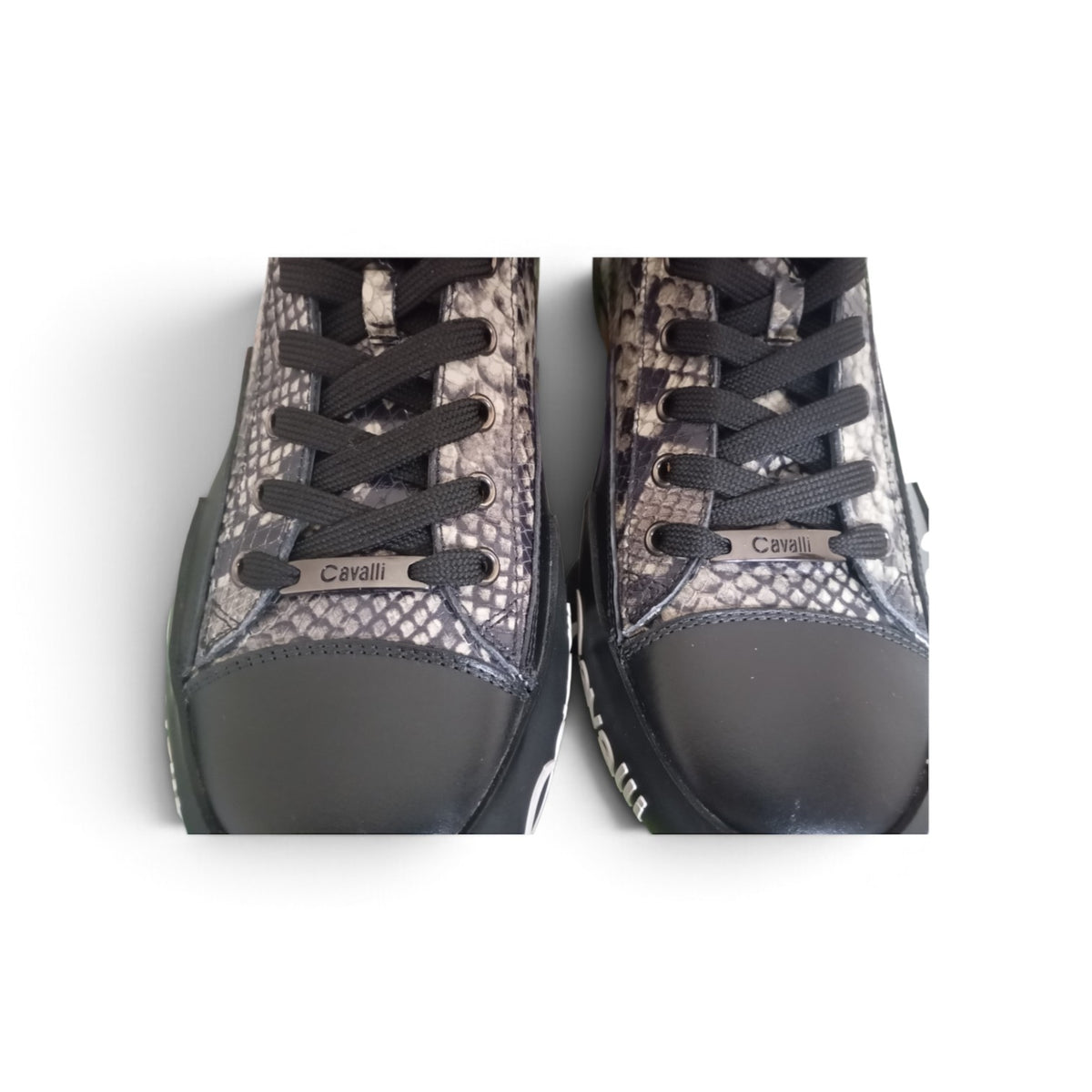 Roberto Cavalli Sneakers Alte Uomo in Pelle Pitonata Nera in tessuto pitonato con dettaglio logo bianco