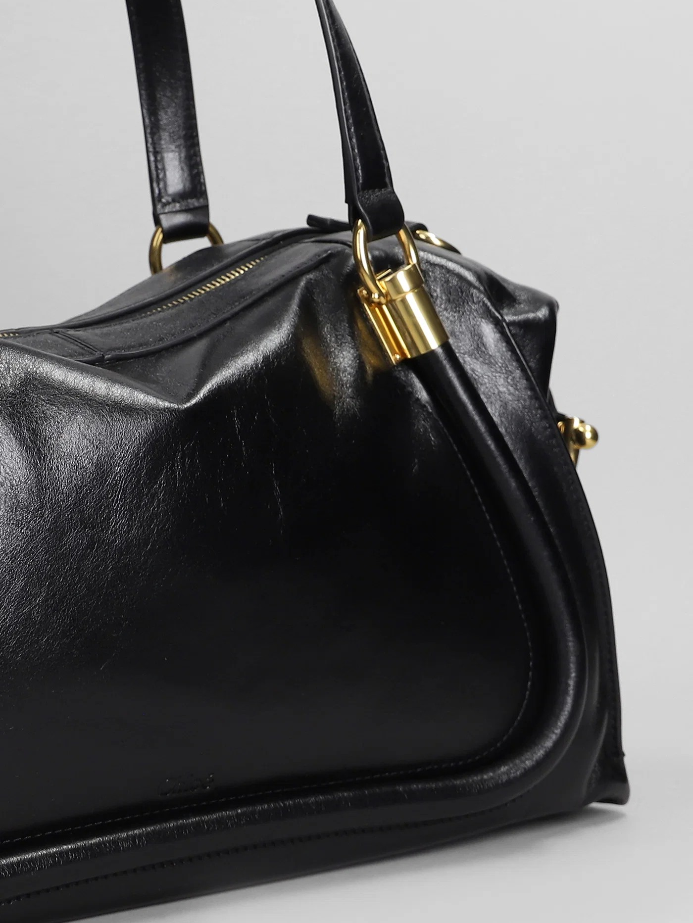 Chloé Borsa a Spalla in Pelle con Tracolla Regolabile e Hardware Oro