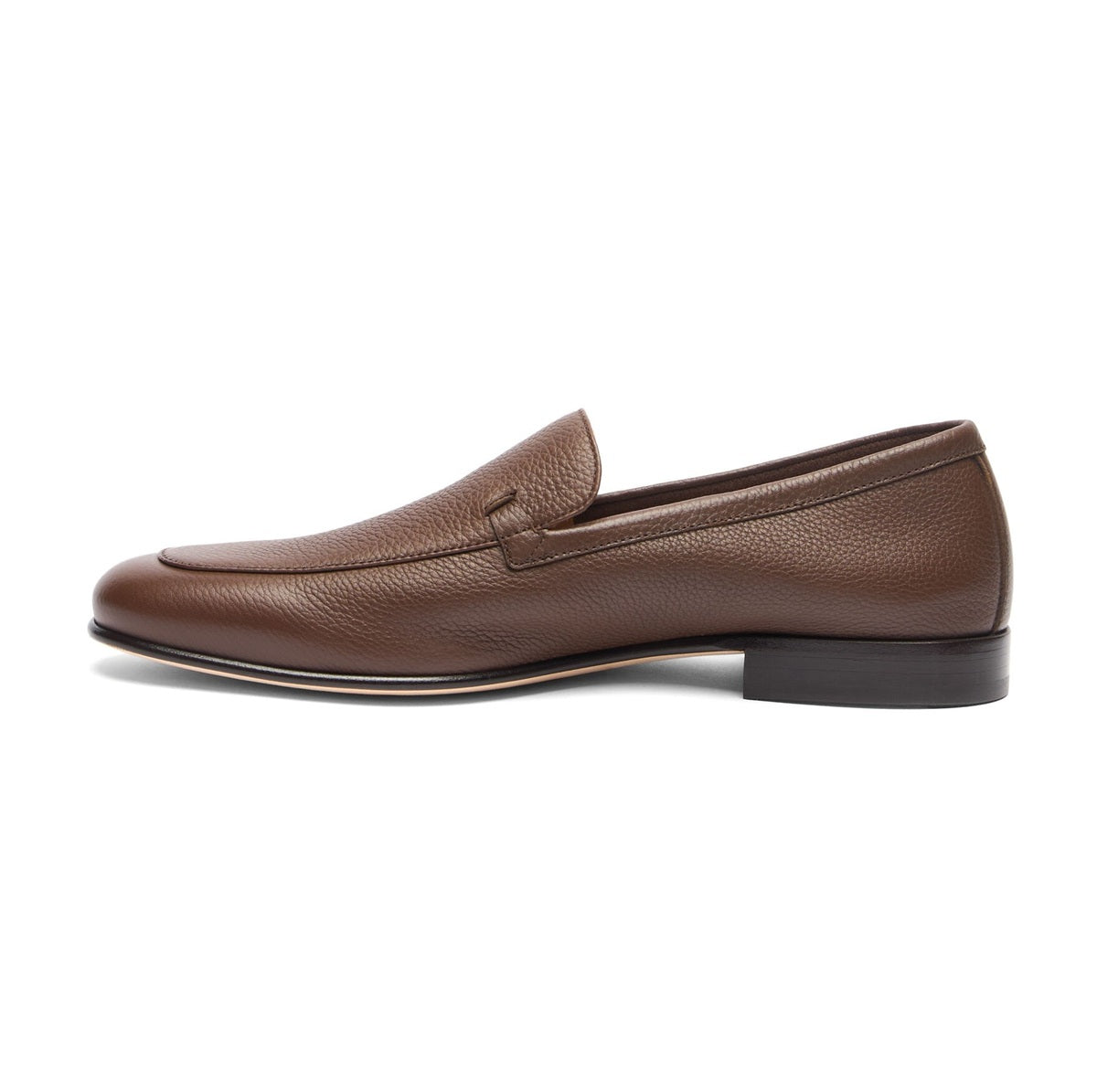 Mocassini Benedict in Pelle di Vitello Martellato Marrone - elegante mocassino in pelle di vitello marrone con punta arrotondata.