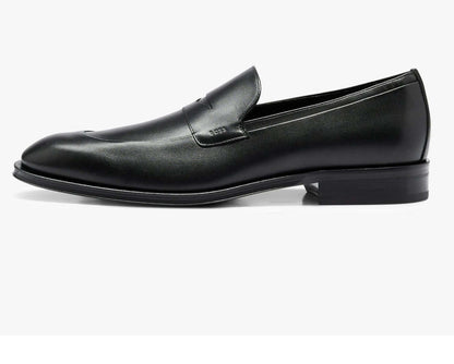  BOSS mocassini in pelle marrone di vitello con design elegante e raffinato, realizzati in Italia.