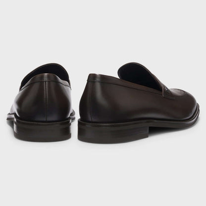 Mocassini in Pelle Lucida Marrone — Esclusiva Collection CMI, eleganti e confortevoli, realizzati in pelle lucida.