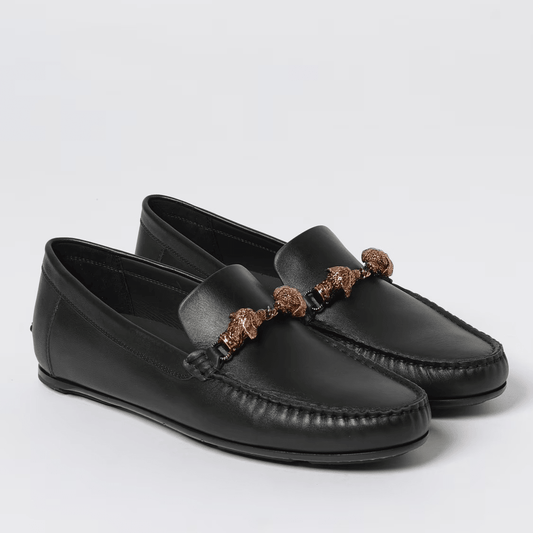 Mocassini in Pelle di Vitello con Morsetto Metallico - eleganza e comfort, realizzati in Italia.