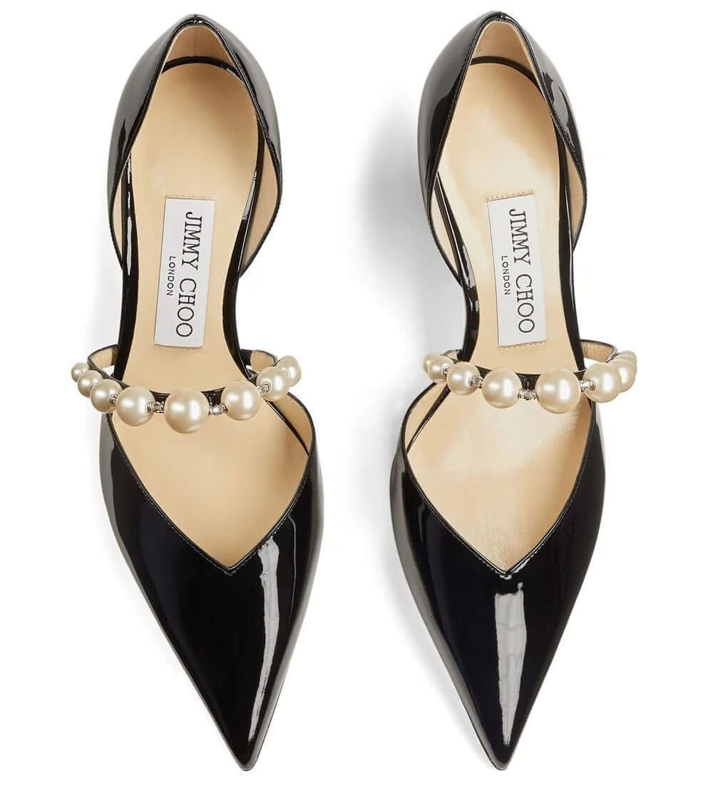 Jimmy Choo Décolleté in Pelle, elegante décolleté neri con perle, tacco medio, design contemporaneo e sofisticato.