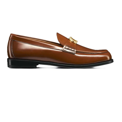 Mocassini in pelle di vitello 670T3L00X100, eleganti, con accessori in tonalità oro e design slip-on.