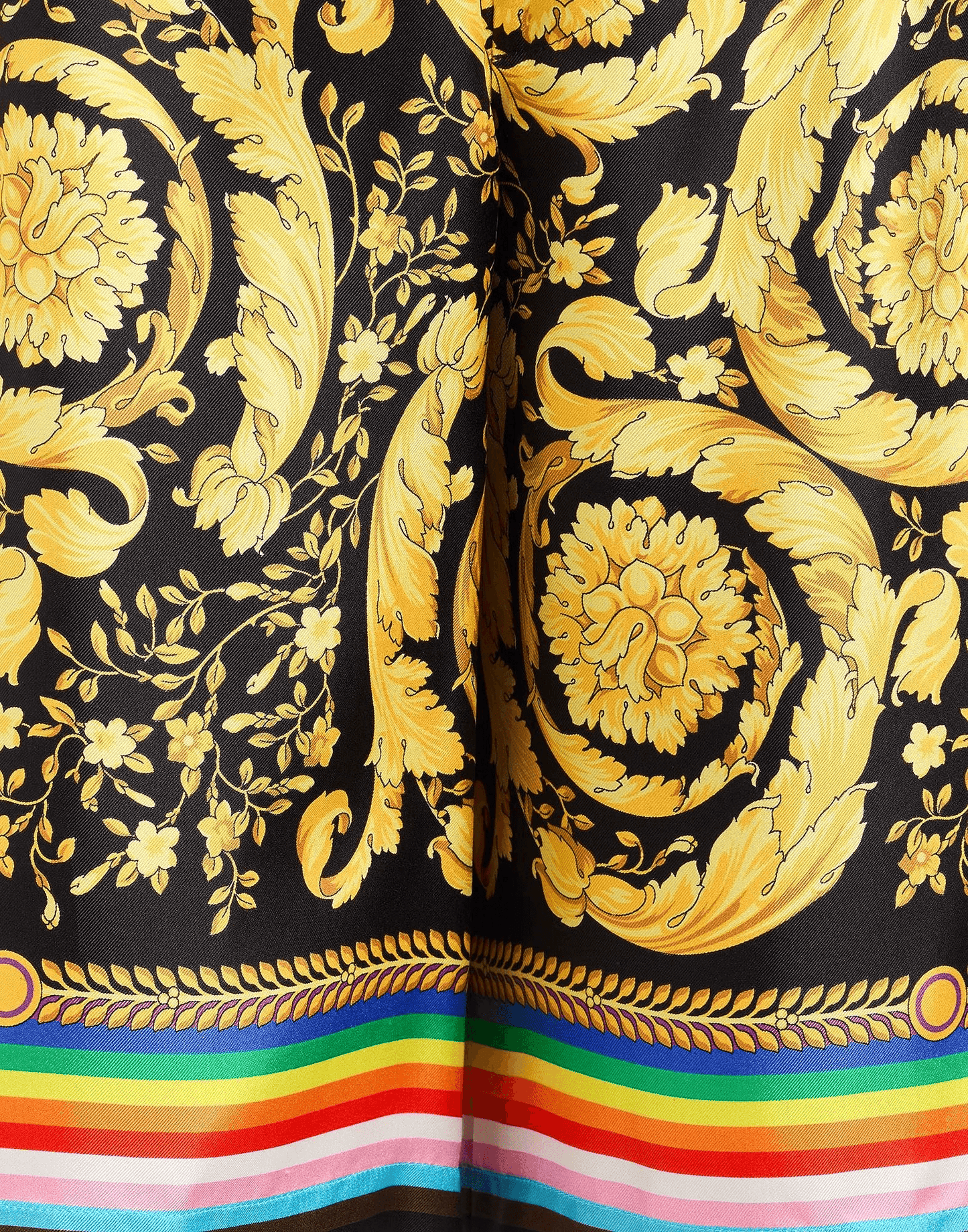 Versace shorts twill premium 700Y10X01100 con stampa floreale e dettagli colorati.