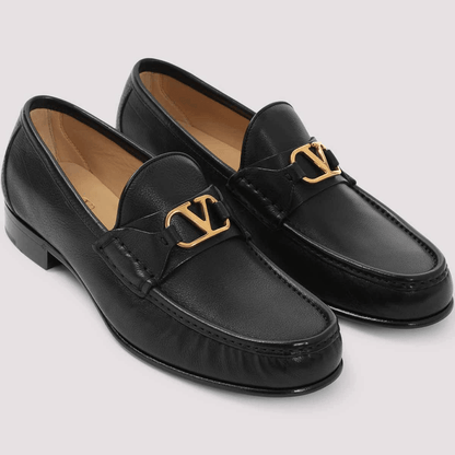 Valentino mocassini pelle nera in pelle pura con dettagli eleganti e suola in gomma, made in Italy