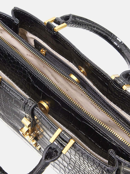 Borsa Guess eleganza 82T9D01Z250 con effetto cocco, metalleria color oro e charm logato.