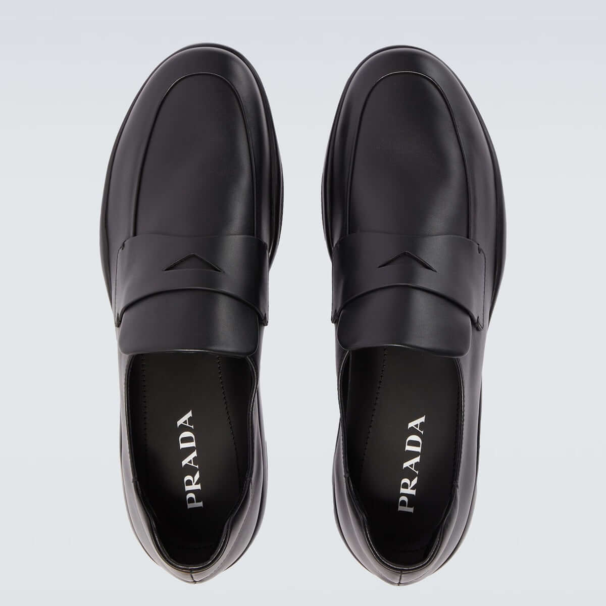 Prada mocassini eleganti pelle nera stile sneaker con tomaia in pelle e suola in gomma