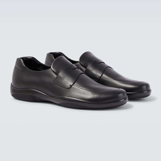 Prada mocassini eleganti pelle nera stile sneaker con tomaia in pelle e suola in gomma