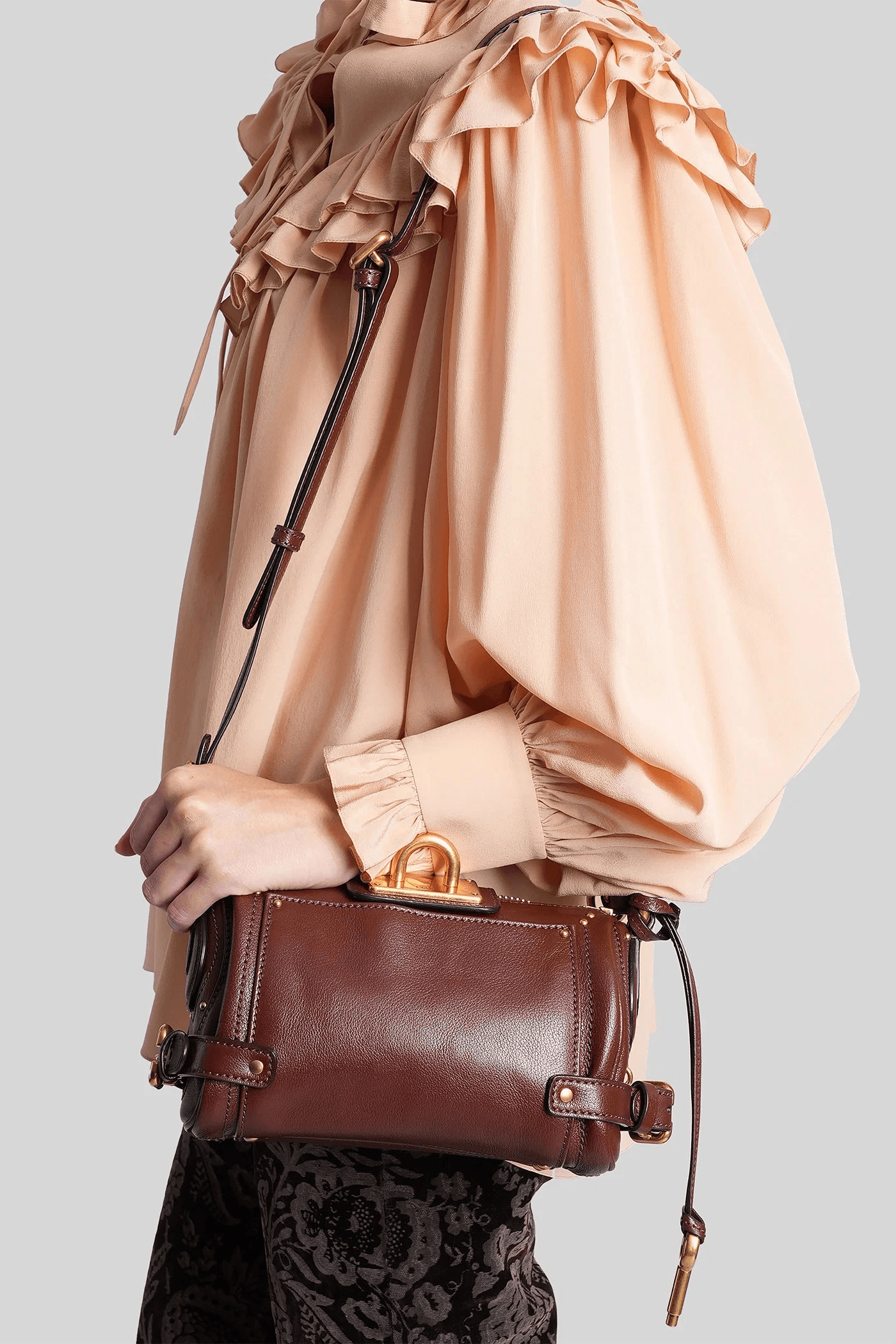 Chloé Borsa a Spalla in Pelle con Manico a Catena, borsa in pelle con lucchetto e catena