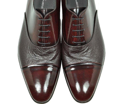 Scarpe stringate di lusso eleganti made in Italy, modello Oxford in pelle con tomaia in Peccary e suola in cuoio.